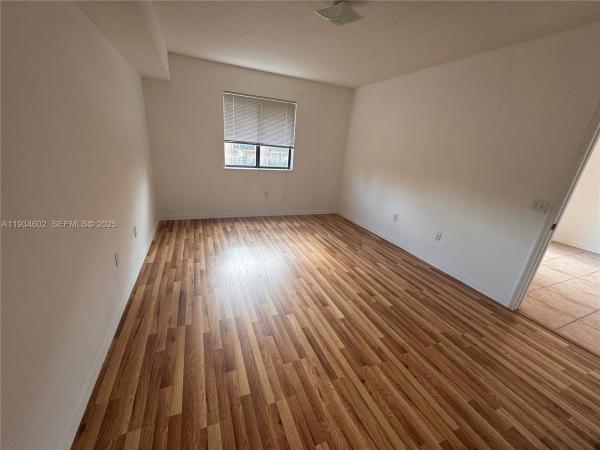 Keystone Courts, 9340 Fontainebleau Blvd #W310, Fountainebleau, Florida 33172, image 3