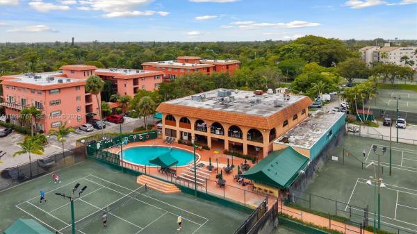 620 Tennis Club Dr #110, Wilton Manors, Florida 33311, image 1