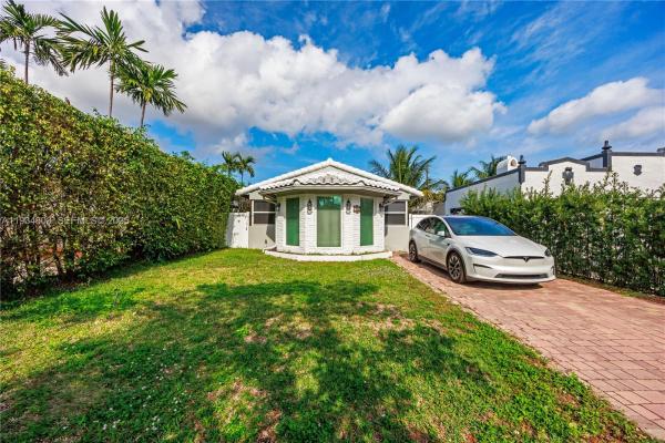 Hollywood Lakes, 1523 Monroe St, Hollywood, Florida 33020, image 1