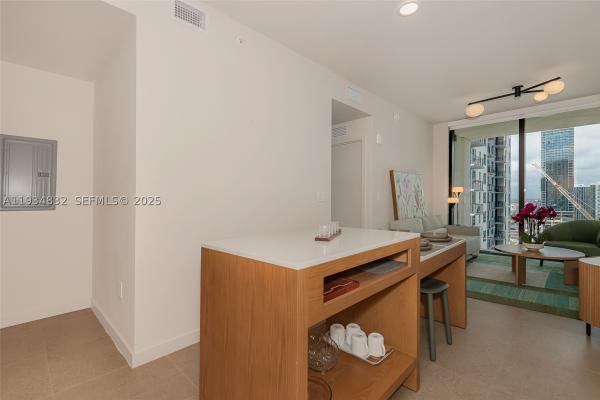 11 NE 6th St #2709, Miami, Florida 33132, image 3