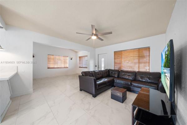 Driftwood Acres, 6960 Scott St, Hollywood, Florida 33024, image 2