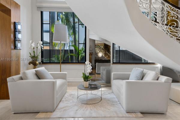 Hibiscus Island, 176 S Hibiscus Dr, Miami Beach, Florida 33139, image 2