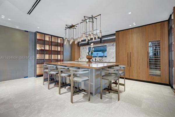 Hibiscus Island, 176 S Hibiscus Dr, Miami Beach, Florida 33139, image 1