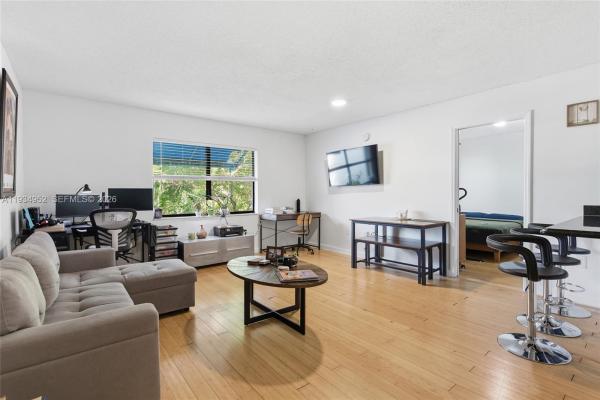 The Twelve, 950 NW 11th St #3B, Miami, Florida 33136, image 1