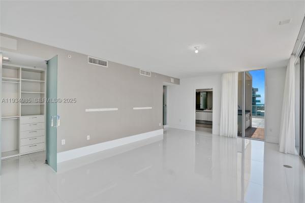 Parque Towers, 300 Sunny Isles Blvd #4-TS-04, Sunny Isles Beach, Florida 33160, image 3