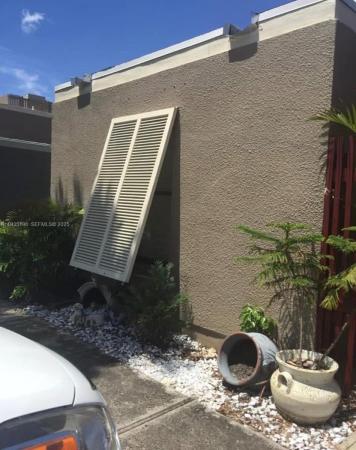 Villas West, 1121 W Fairway Rd, Pembroke Pines, Florida 33026, image 2