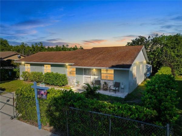 Friedland Manor, 409 SW 8th Ave, Florida City, Florida 33034, image 3