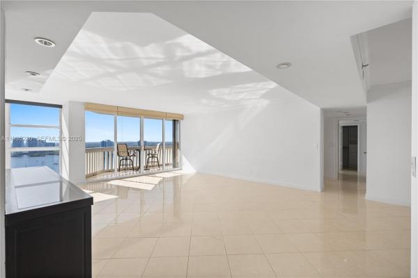 1000 Island Boulevard, 1000 W Island Blvd #3002, Aventura, Florida 33160, image 3