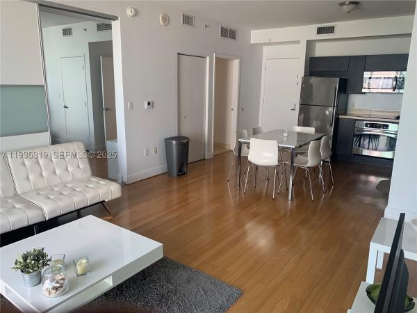 The Ivy At Riverfront, 90 SW 3rd St #1211, Miami, Florida 33130, image 2