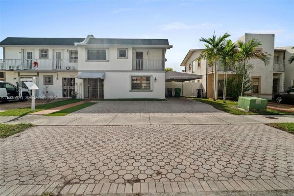 Westbrooke Twin Homes, 10922 SW 25th St, University Park, Florida 33165, image 3