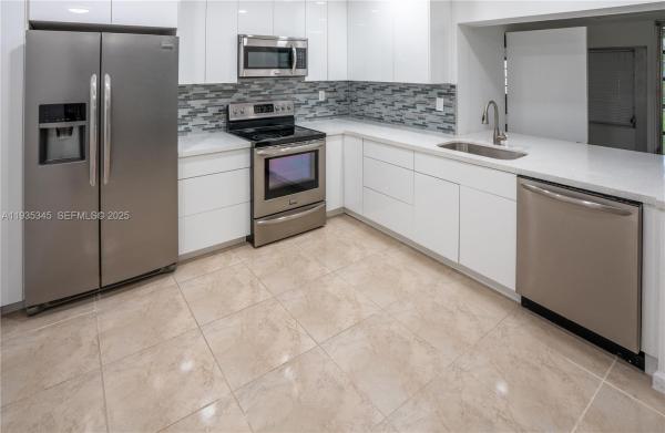 17252 SW 112th Pl #21243, Unincorporated Dade County, Florida 33157, image 1