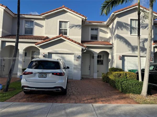 1027 NE 207th St, Unincorporated Dade County, Florida 33179, image 1