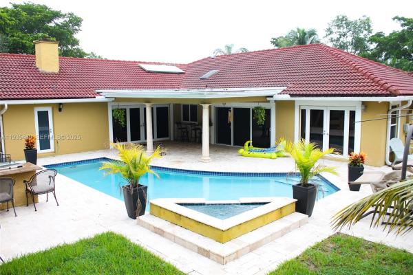 Cypress Isle, Coral Springs, Florida 33071, image 2