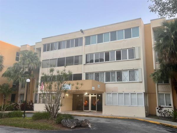  #3C, Unincorporated Dade County, Florida 33193, image 1