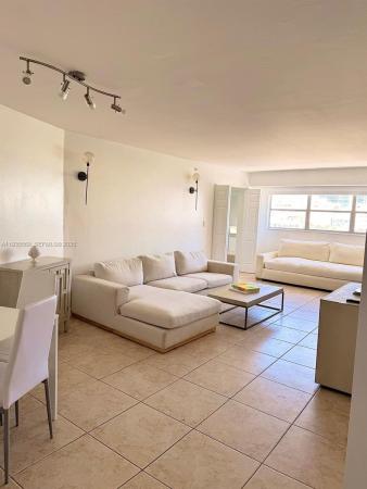 Octagon Towers, 1881 Washington Ave #8D, Miami Beach, Florida 33139, image 1