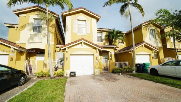 928 SW 154th Path #928, Miami, Florida 33194, image 1