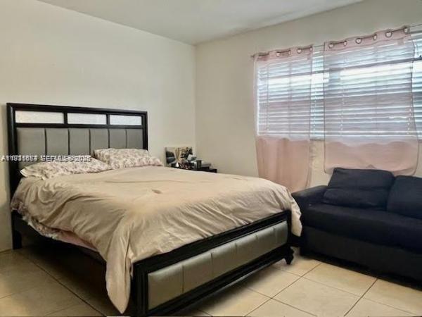 Marbella, 12890 NE 8th Ave #102, North Miami, Florida 33161, image 2