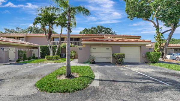 The Townhouses Of Emerald Hills, 205 Dunwoody Ln #17-85, Hollywood, Florida 33021, image 1
