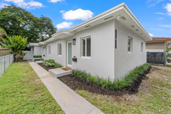 Silver Bluff Homesites, 3500 SW 25th St #Rear, Miami, Florida 33133, image 1