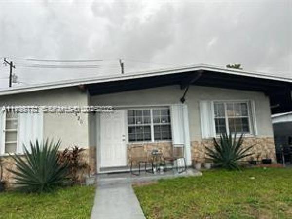 Miami, Florida 33165, image 1