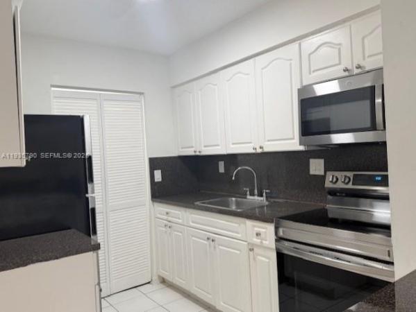 Ridgeview Gardens, 19800 SW 103rd Ct #208, Cutler Bay, Florida 33157, image 2