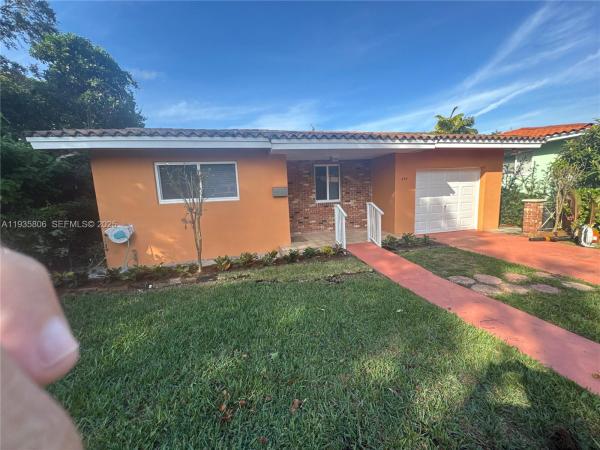 Tamiami Place, 828 El Rado St, Coral Gables, Florida 33134, image 1