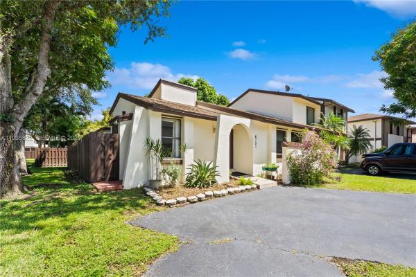 6701 SW 129th Ct, Miami, Florida 33183, image 1