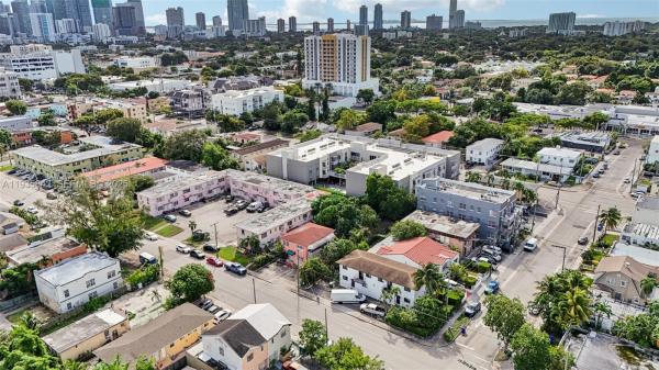 Brickell Riverview, 984 SW 6th St, Miami, Florida 33130, image 2