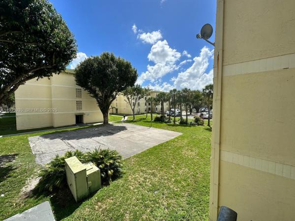 Cambridge, 1875 W 56th St #301, Hialeah, Florida 33012, image 2