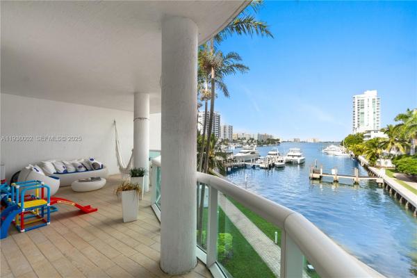 360, 7918 Harbor Island Dr #212, North Bay Village, Florida 33141, image 1