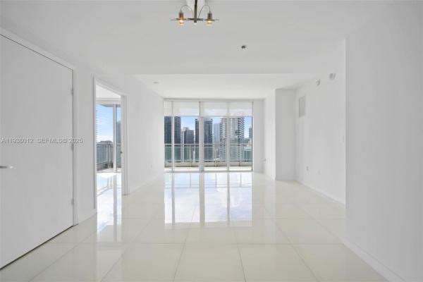 Mint At Riverfront, 92 SW 3rd St #3902, Miami, Florida 33130, image 1