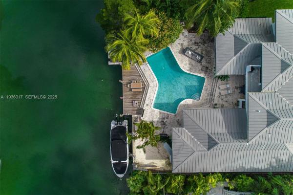 Cape Florida, 121 Knollwood Dr, Key Biscayne, Florida 33149, image 2