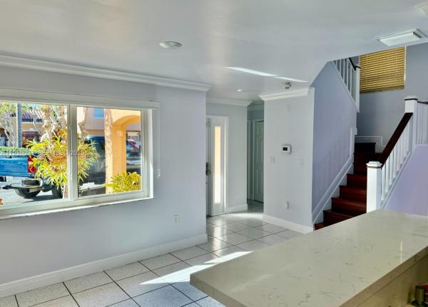Galloway Lakes, 8510 NW 1st Ter, Fountainebleau, Florida 33126, image 2