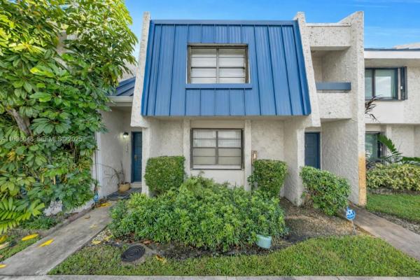 Villas Of Sheridan, 2548 N 38th Ave #C-23, Hollywood, Florida 33021, image 1