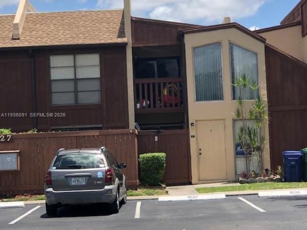Snapper Village, 11527 SW 64th St ##F, Unincorporated Dade County, Florida 33173, image 1