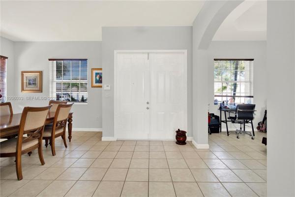 Monterey Lakes, 8916 SW 213th St, Cutler Bay, Florida 33189, image 3