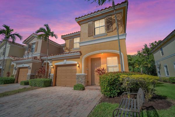 Emerald Creek Townhomes, 12441 Emerald Creek Mnr, Plantation, Florida 33325, image 2