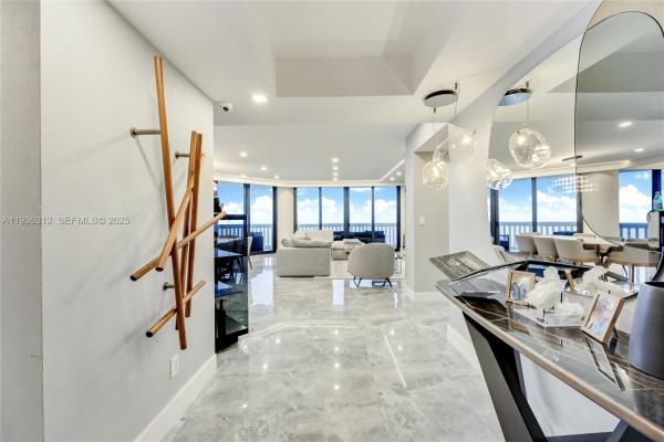 2000 Island Boulevard, 2000 Island Blvd #2507, Aventura, Florida 33160, image 2