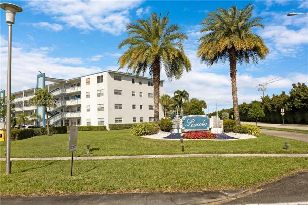 3030 Lincoln B, Boca Raton, Florida 33434, image 2