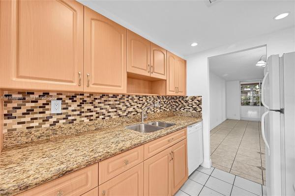 Cypress Chase, 4850 NW 29th Ct #125, Lauderdale Lakes, Florida 33313, image 1