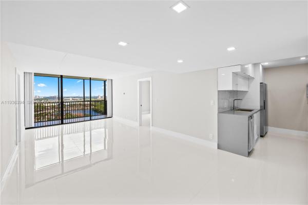 Coronado Tower 3, 20379 W Country Club Dr #2632, Aventura, Florida 33180, image 3