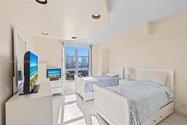 Mystic Pointe Tower 100, 19195 NE 36th Ct #1706, Aventura, Florida 33180, image 1