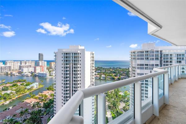 North Tower At The Point, 21205 NE 37th Ave #3001, Aventura, Florida 33180, image 3