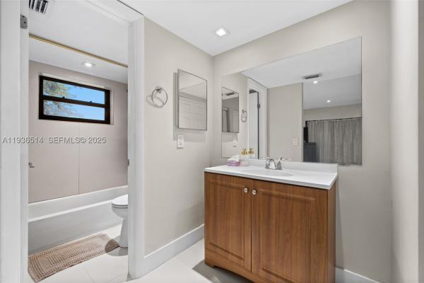 Quatraine, 20310 NE 3rd Ct #2, Ives Estates, Florida 33179, image 1