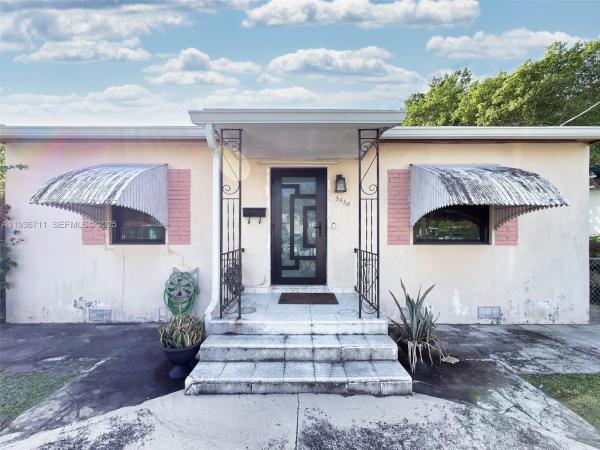 Twelfth Street Manors, 3630 NW 4th Ter, Miami, Florida 33125, image 3