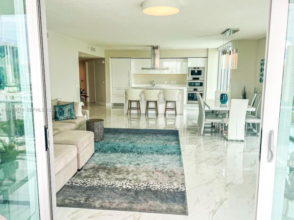 Parque Towers, 300 Sunny Isles Blvd #4-1407, Sunny Isles Beach, Florida 33160, image 2