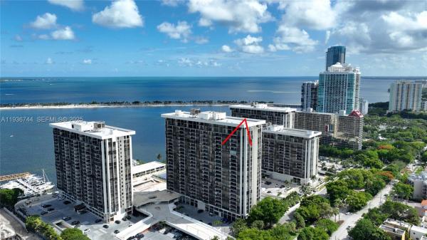 Brickell Place, 1901 Brickell Ave #B2209, Miami, Florida 33129, image 1