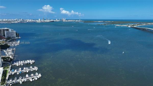 Brickell Place, 1901 Brickell Ave #B2209, Miami, Florida 33129, image 1