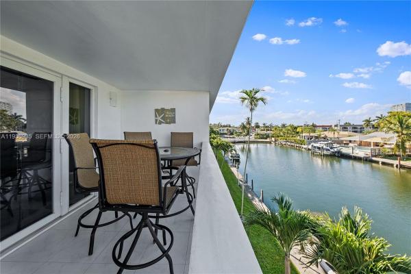 Isle Of Paradise, 470 Paradise Isle Blvd #310, Hallandale Beach, Florida 33009, image 1