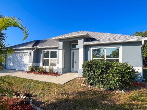 Cape Coral, 2116 NE 17th Ave, Cape Coral, Florida 33909, image 1